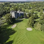 The At Castle Domek letniskowy Kilkea