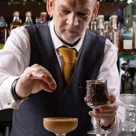 The At Castle Lodge *