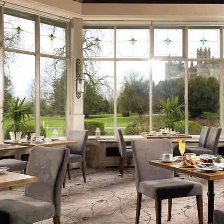 Lodge The At Castle *