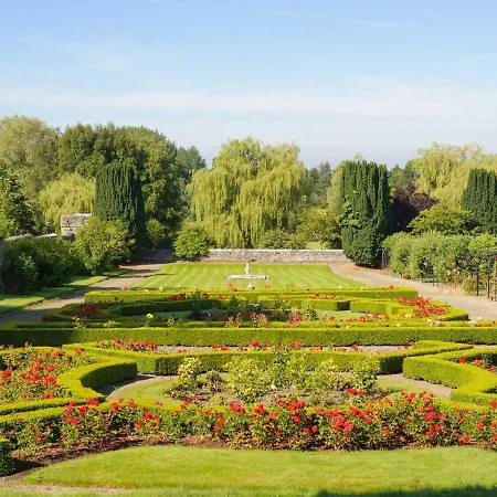 The At Castle Lodge Kilkea